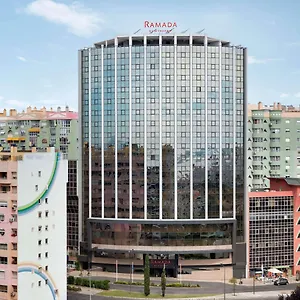 מלון Ramada By Wyndham ****